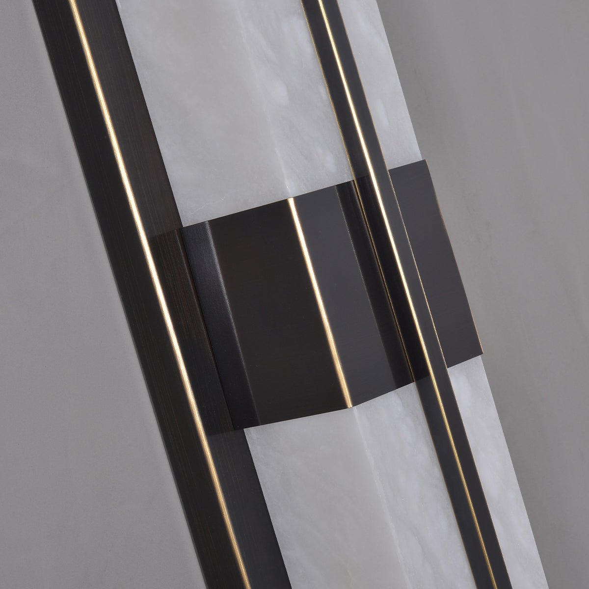 Outdoor lighting wall lamp